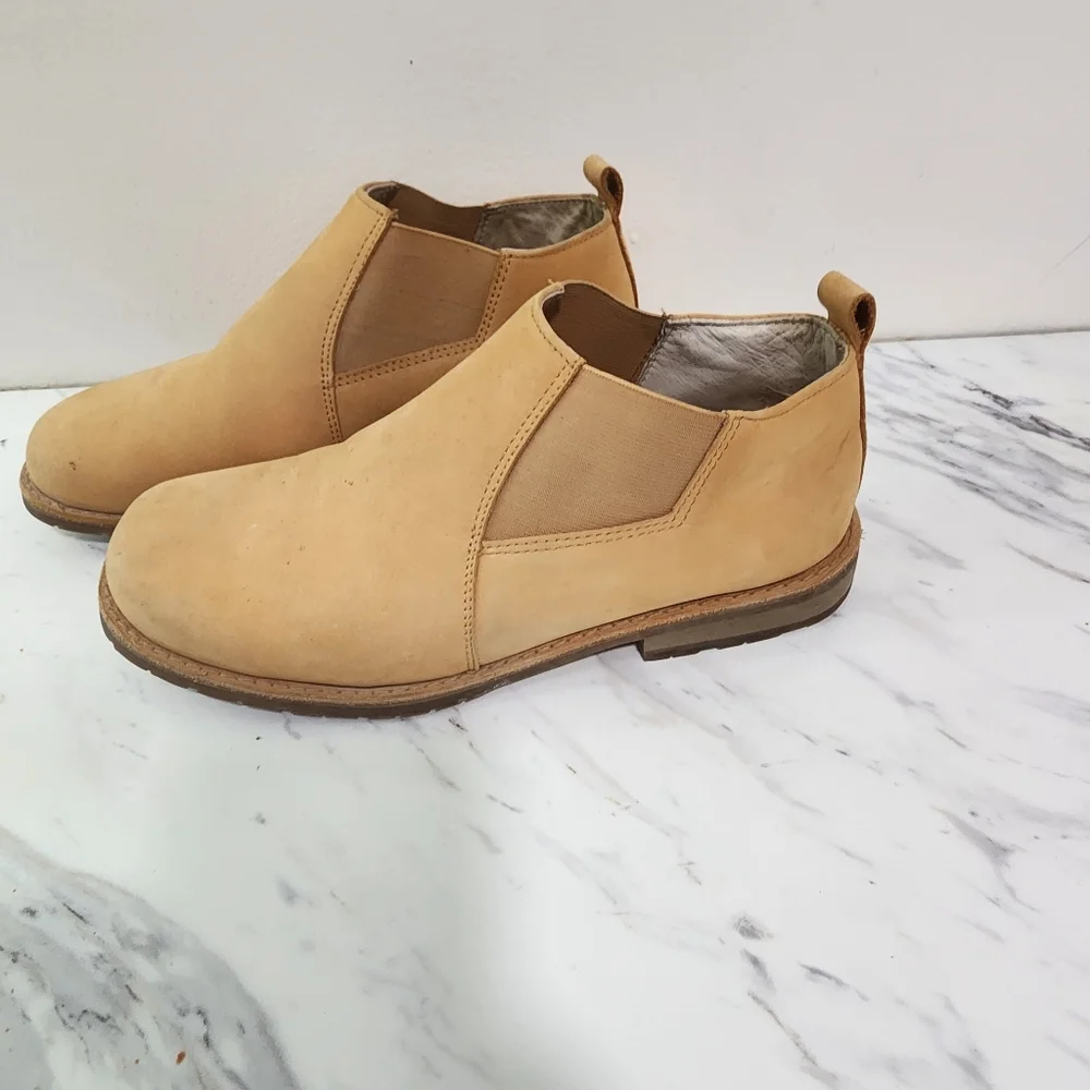 B Buffalino Mens 9 Leather   Boot‎ Beige Suede Cushioned Square Toe A7